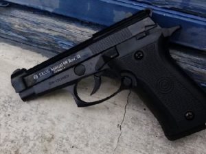 Ekol Special 99 RevII + fekete színben 9 mm PAK kaliberű fegyverek