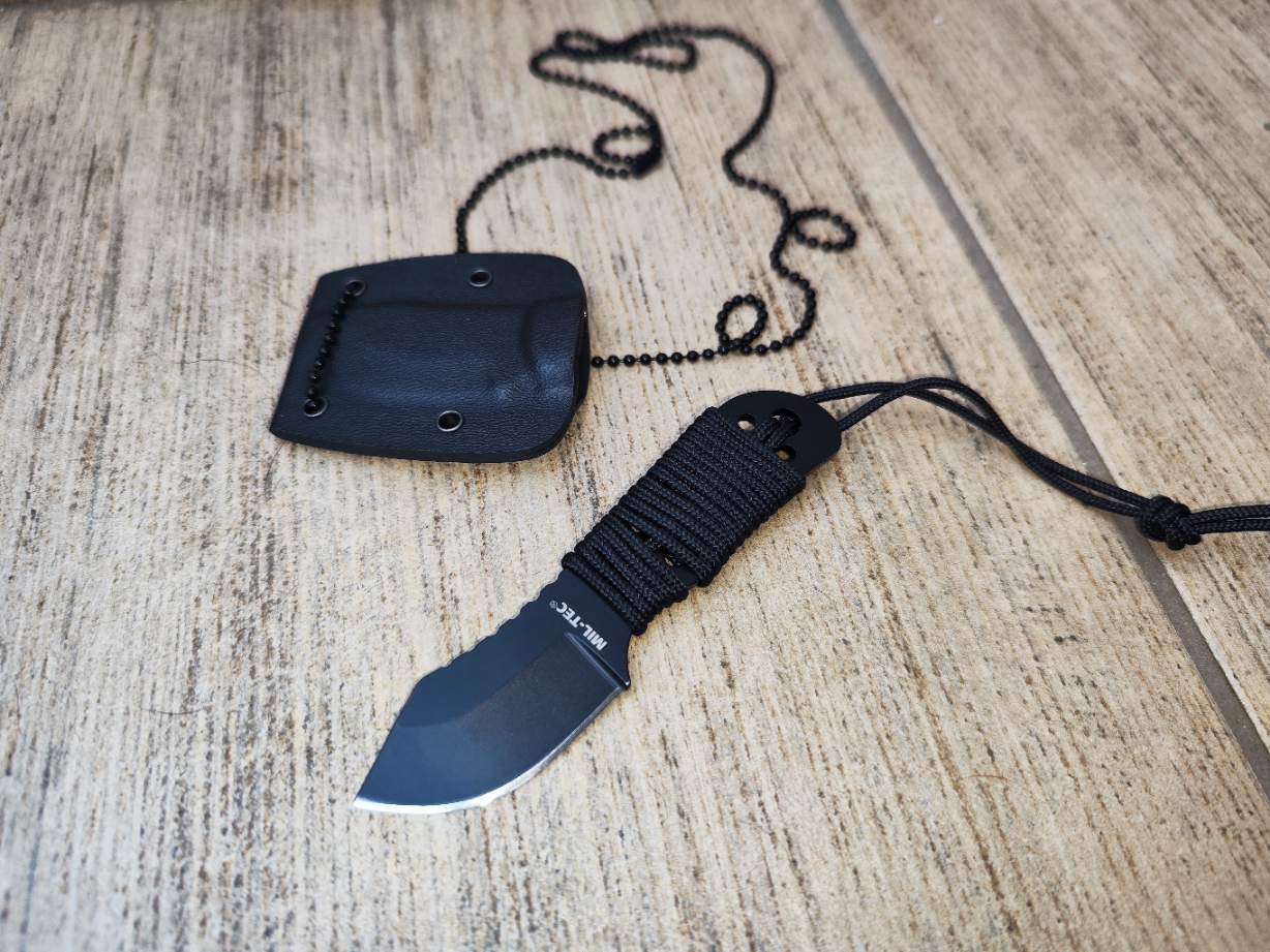 Mil-Tec Paracord Neck Knife mini nyakkés Kiegészítők